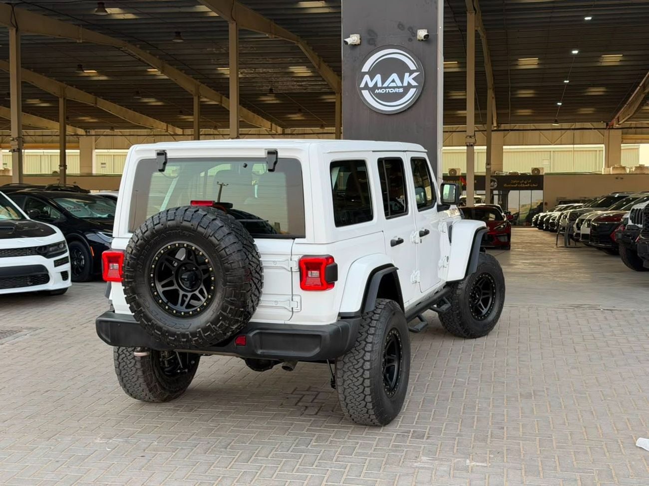 Jeep Wrangler Unlimited RUBICON 392 KIT 392 / LEATHER / FOX SUSPENSION KIT / BEAD-LOCK RIMS / REMOTE START / RADAR