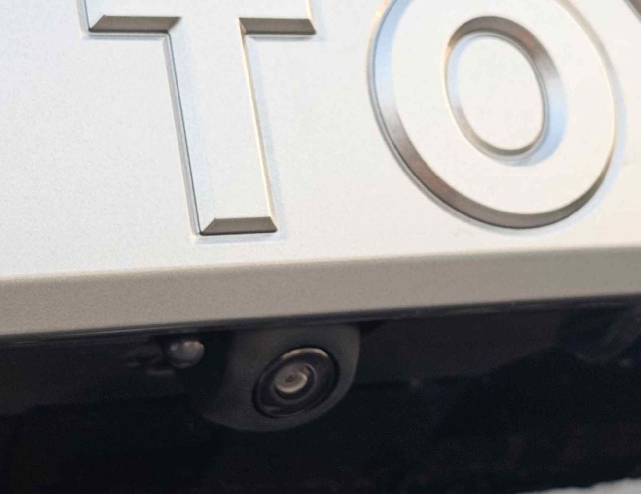 Toyota Prado TURBO ALL ROUNDER || 2.4L PETROL V4 | SUNROOF | DIFF-LOCK | RR CAMERA | ALLOY WHEELS | SQUARE LIGHTS