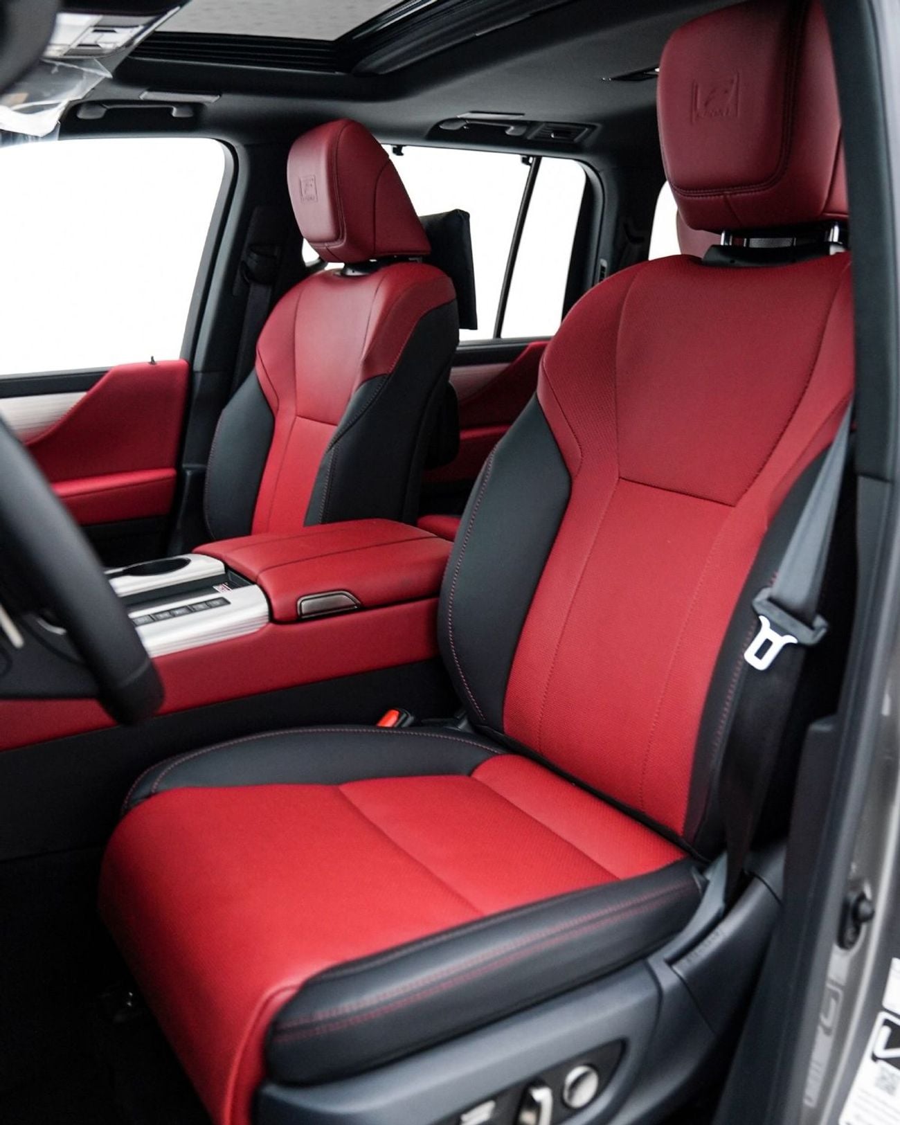 Lexus LX700h F SPORT AUTOPARK - TITANIUM/RED - 2026 - FULL OPTION