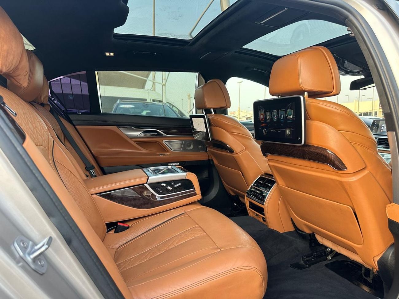 BMW 750Li PURE EXCELLENCE