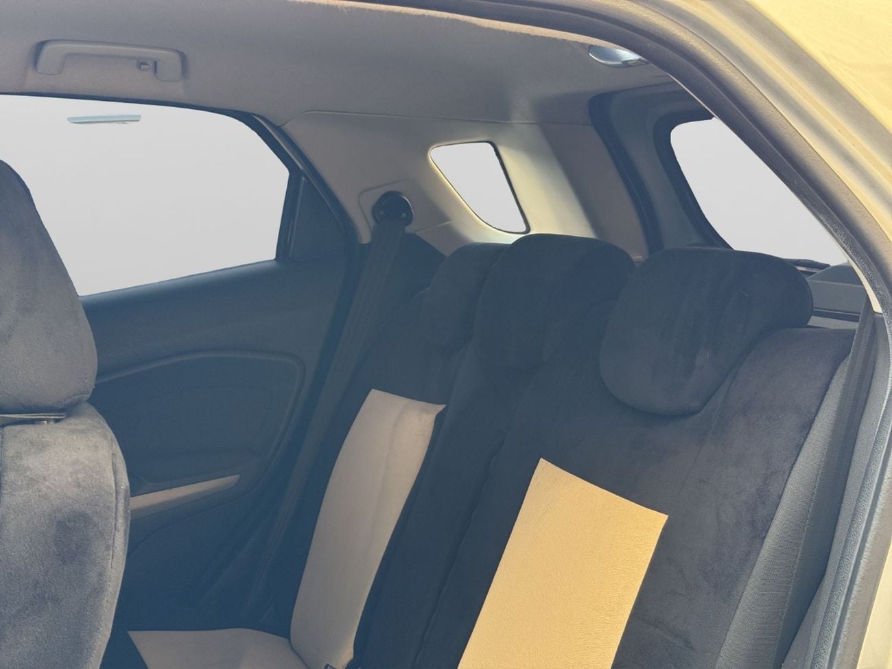 Ford EcoSport TREND 2015 Ford EcoSport | GCC Specs | Single Owner | 141,700 KM