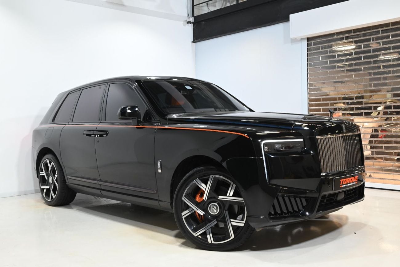 رولز رويس كولينان BLACK BADGE رولز رويس كولينان بلاك بادج 2021، بتصميم مُحسّن، ضمان رولز رويس حتى مايو 2027، سجل صيانة رولز رويس،