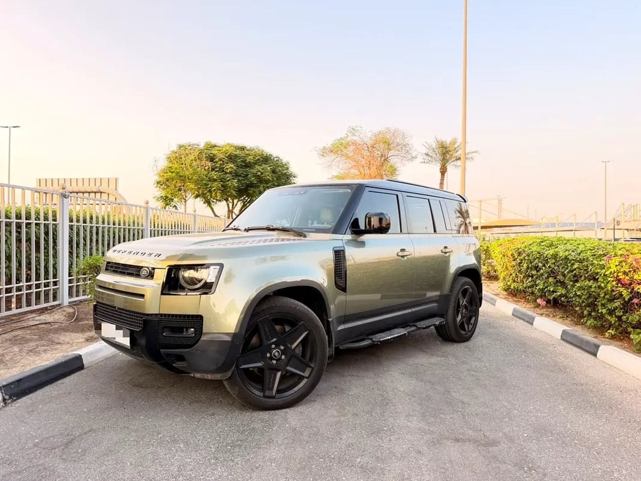 Land Rover Defender 110 HSE GCC Specs