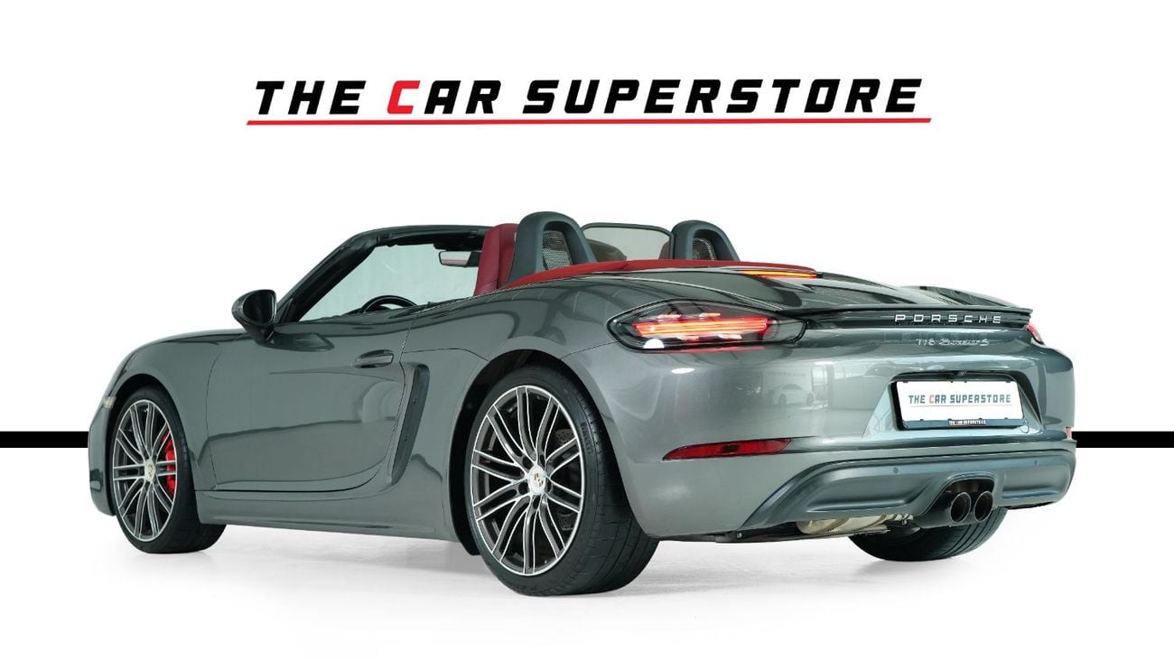 Porsche 718 Boxster S GCC-Low Mileage-Excellent Condition-High Specification Edition