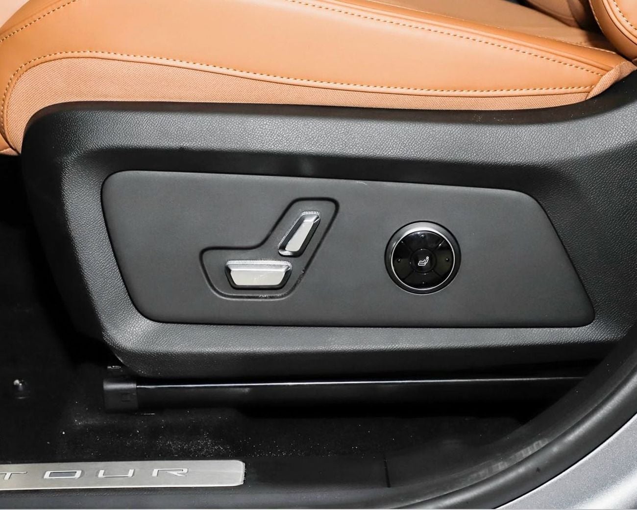Jetour T2 LUXURY PLUS l XWD | Export Only | Brand New | AED 101,999