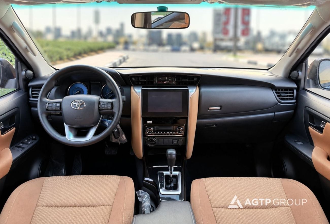 Toyota Fortuner SR5 2.7L Petrol | 4x4 | Automatic | GCC Specs | 7-Seater | Full Option