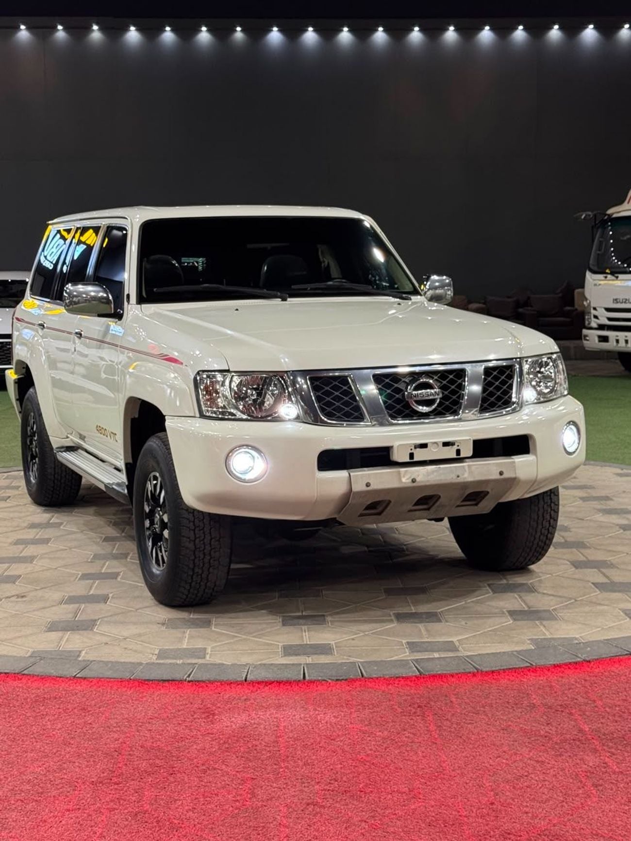 نيسان باترول LE T1
