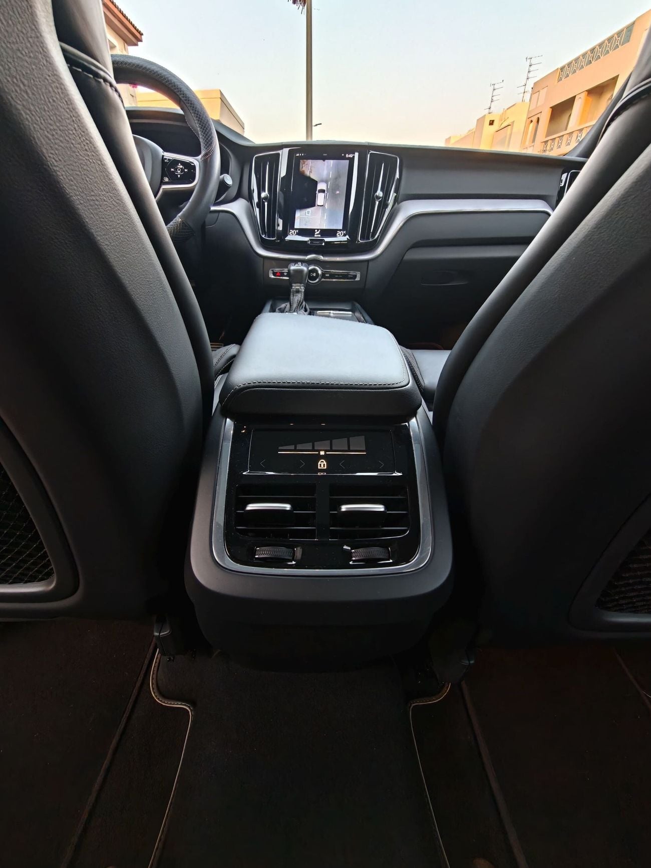 Volvo XC60 R DESIGN