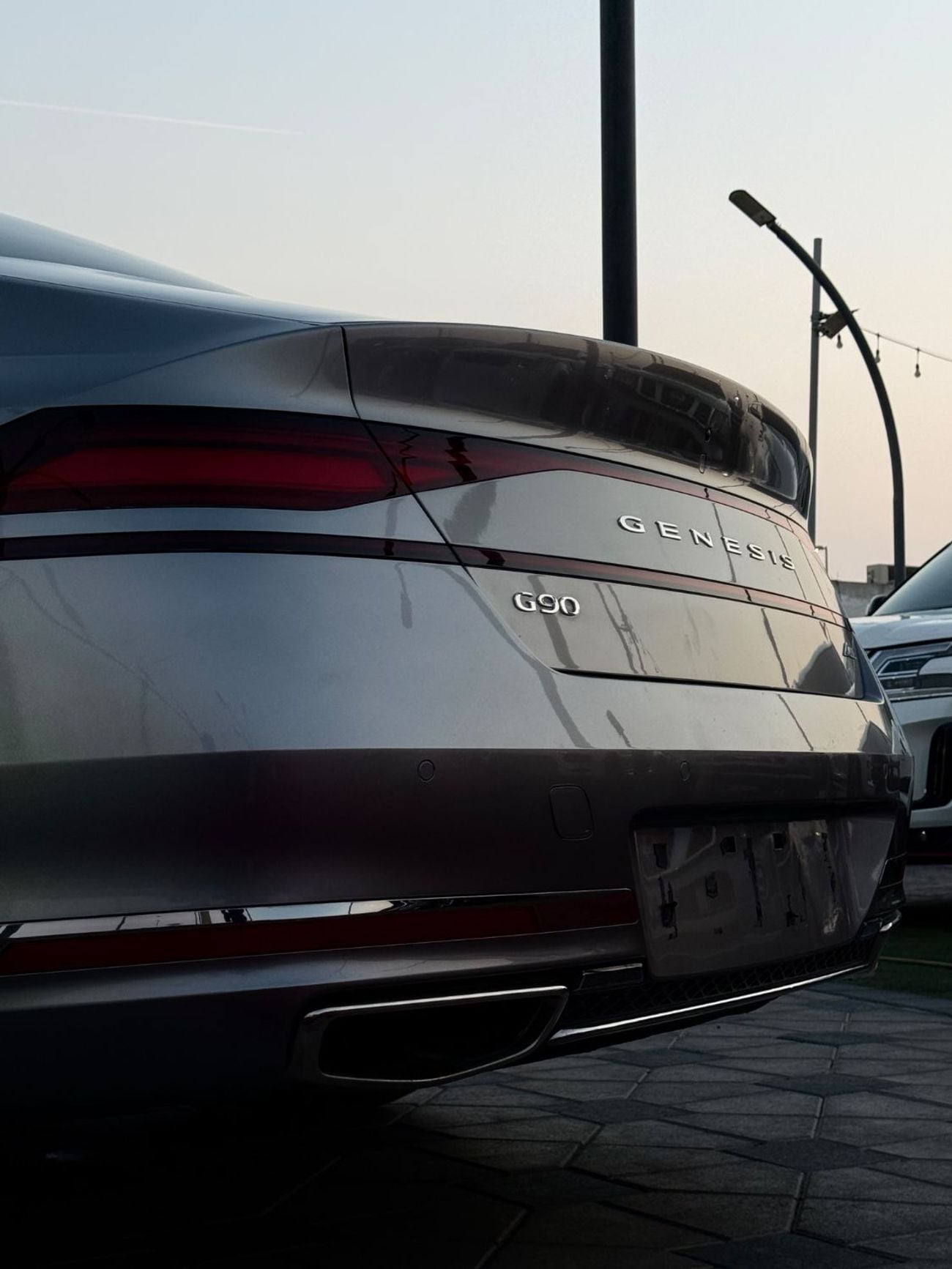 Genesis G90 ROYAL