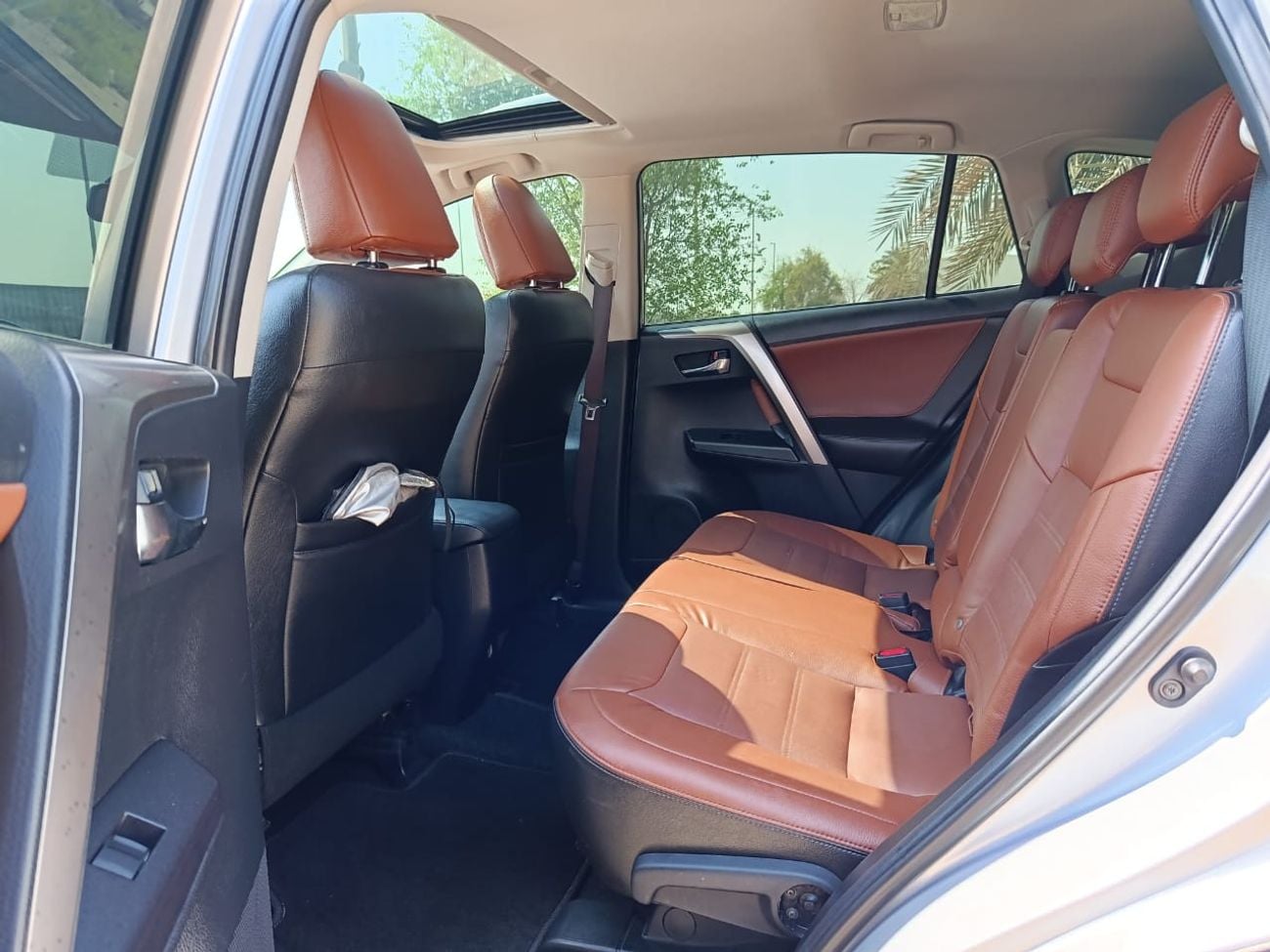 Toyota RAV4 VX 1345-Monthly l GCC l 7 Seater I Cruise, Camera, GPS l Accident Free