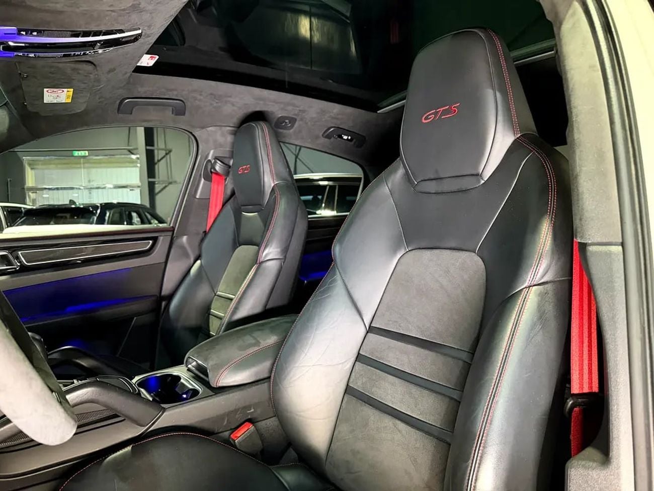 Porsche Cayenne GTS COUPE GTS GCC FHS