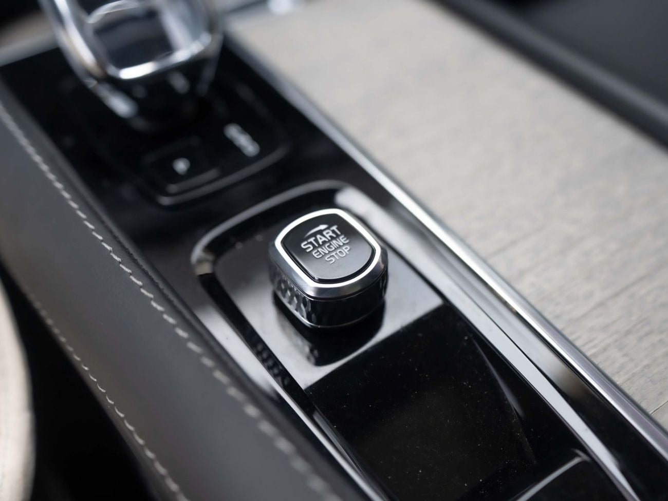 Volvo XC90 B6 Ultimate Bright Volvo XC90 B6 2024 GCC specs