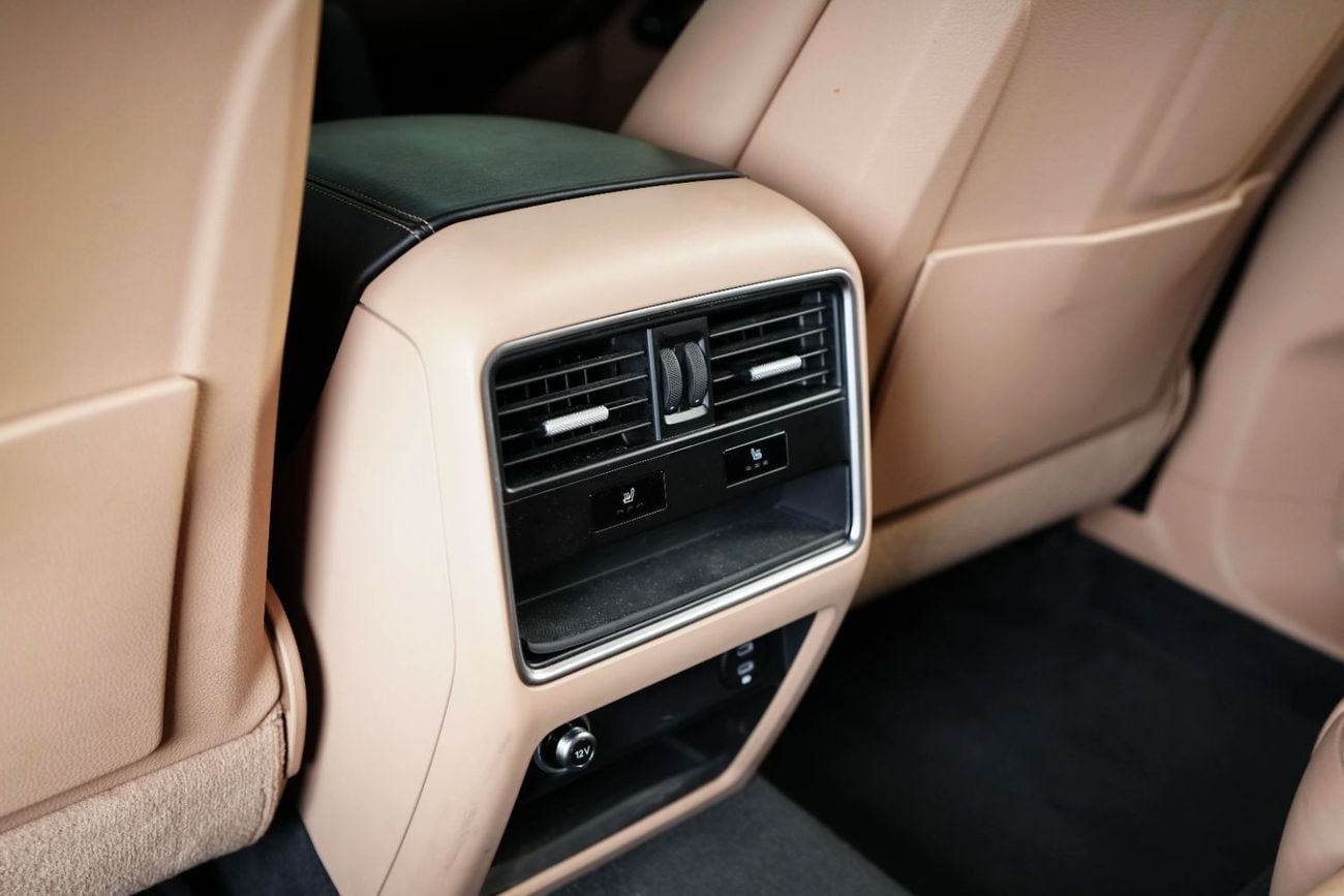 Porsche Cayenne GCC-Low Mileage-Exclusive Exterior Color-PTS Paint To Sample-FSH At Porsche