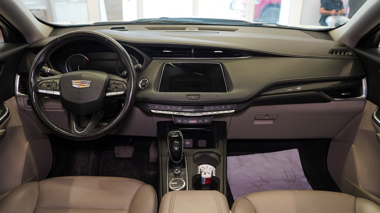 Cadillac XT4 PREMIUM LUXURY