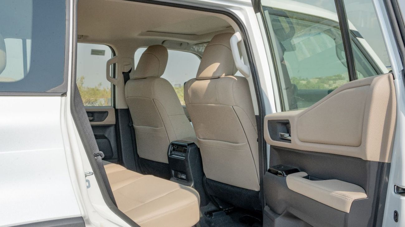 Toyota Prado VXR 2026 Toyota Land Cruiser Prado 2.8L AT Diesel (White-Beige)