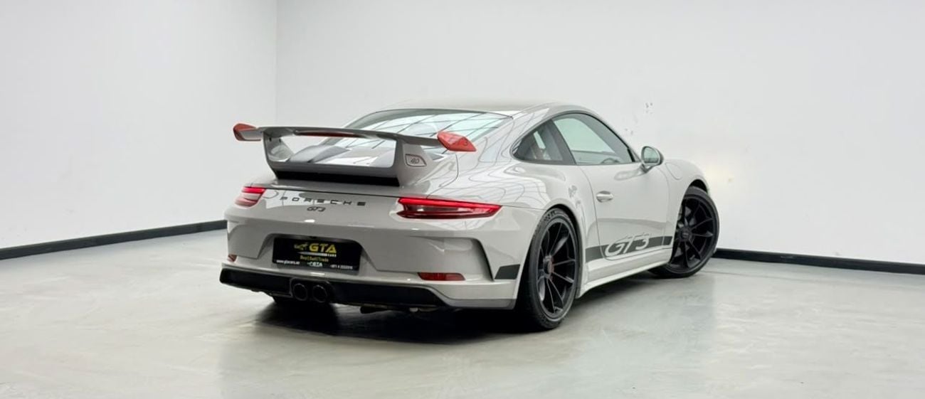 Porsche 911 GT3 2018 Porsche 911 GT3, Full Service History, Carbon Fiber Interior, Fully Loaded, GCC