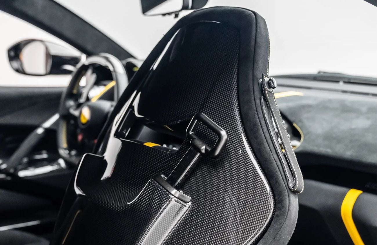 Ferrari 812 COMPETIZIONE 6.5L V12 Naturally Aspirated Engine