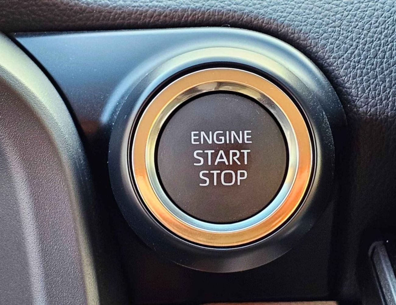 Toyota Land Cruiser GXR TWIN TURBO BASIC || PETROL AT 3.5L V6 4WD | DRIVER PWR SEAT (CODE # GXRPB2O) WHITE 2026