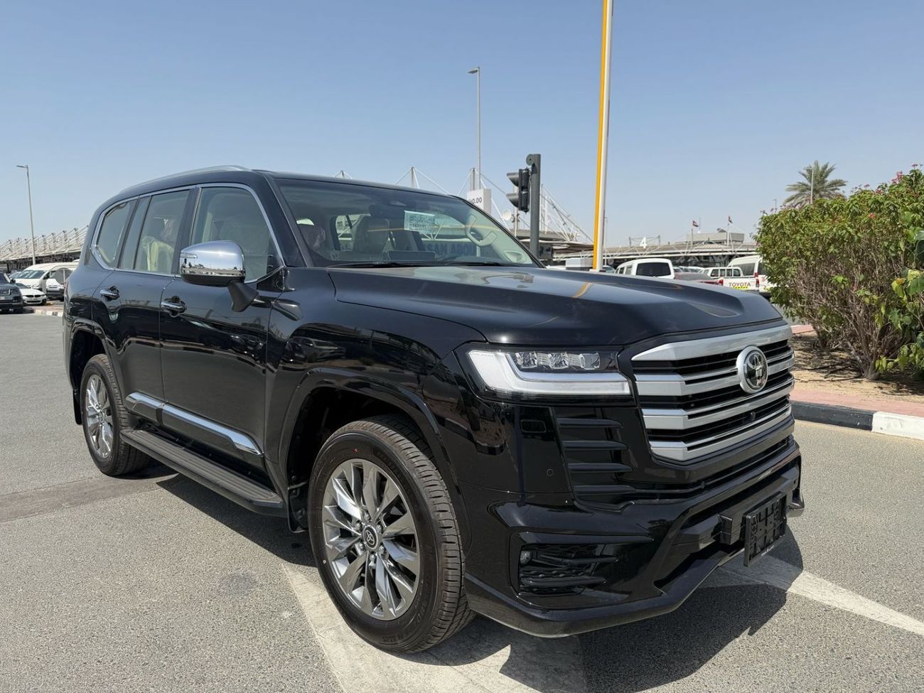 تويوتا لاند كروزر VXR