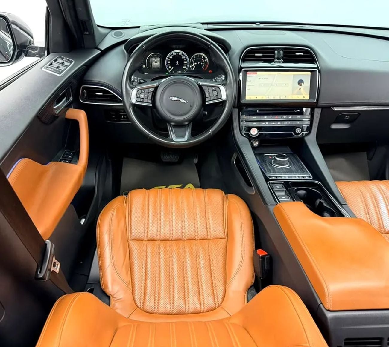 Jaguar F-PACE 25T, Full Service History, Fully Loaded, Excellent Condition, GCC