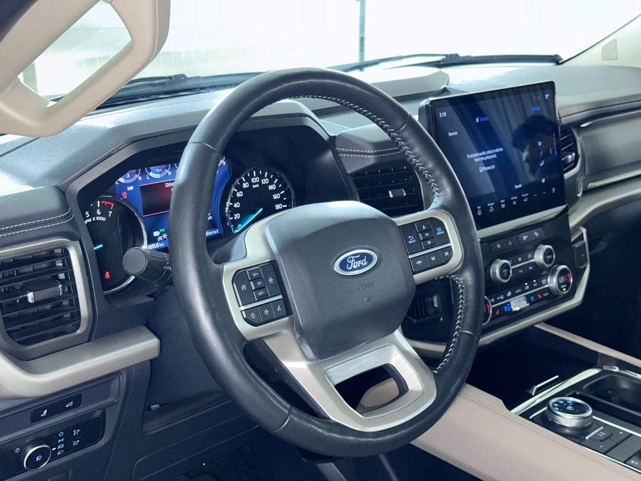 Ford Expedition XLT XT224 / AL TAYER MOTORS/AL QOUZ SHOWROOM