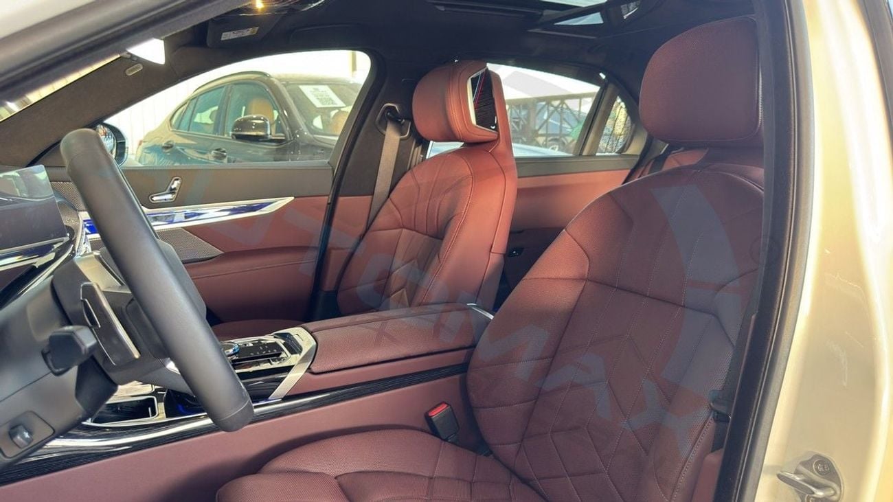 BMW 735i M SPORT (For Export , НА ЭКСПОРТ) 2026 3.0T RWD GCC Без пробега