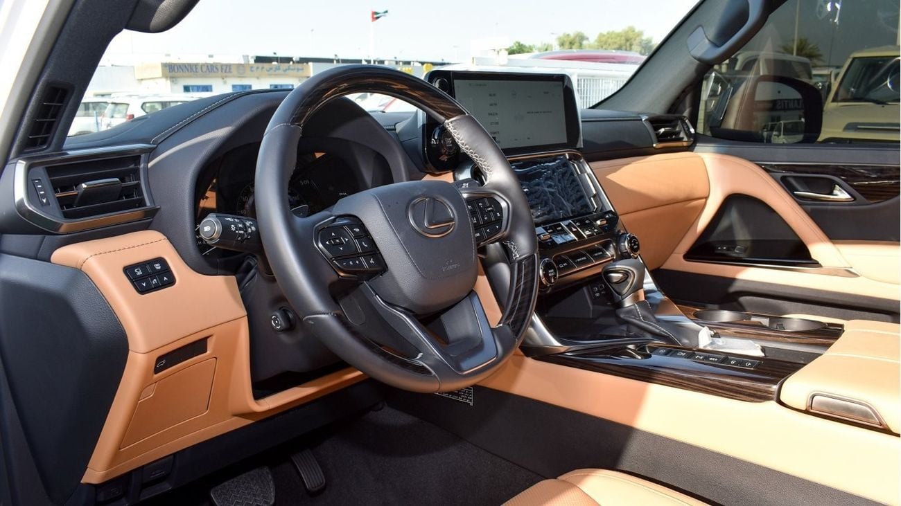 Lexus LX600 3.5L V6