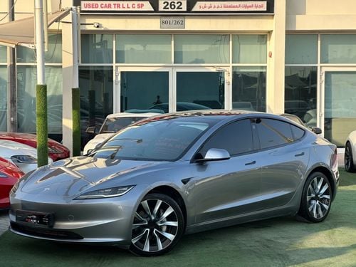Tesla Model 3 LONG RANGE
