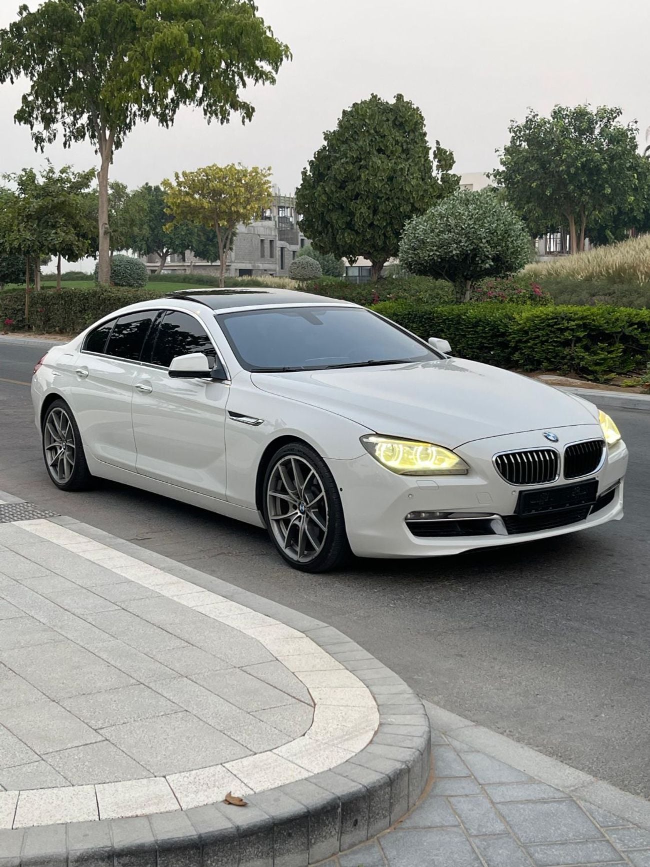 BMW 640i STANDARD