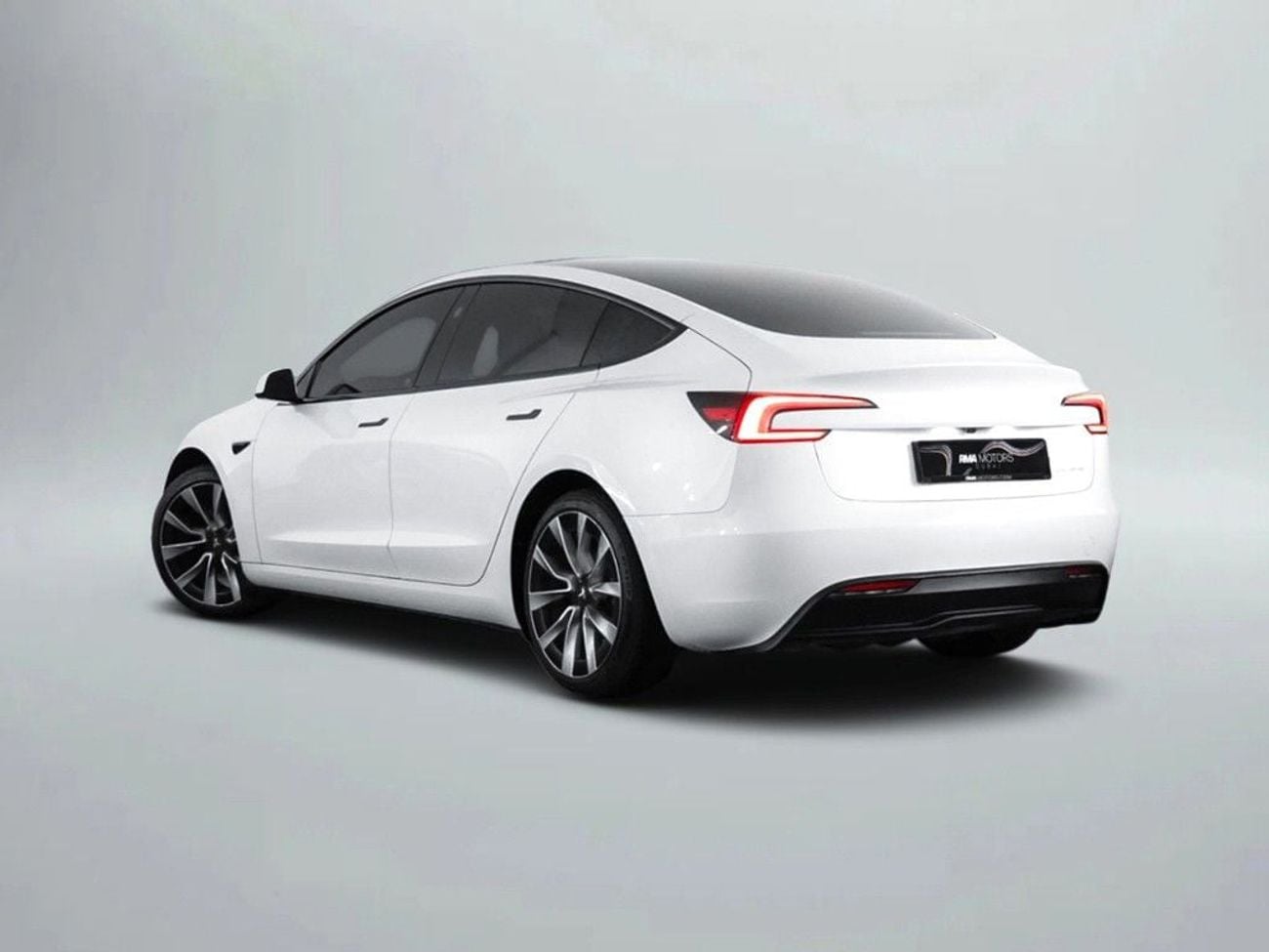 Tesla Model 3 LONG RANGE