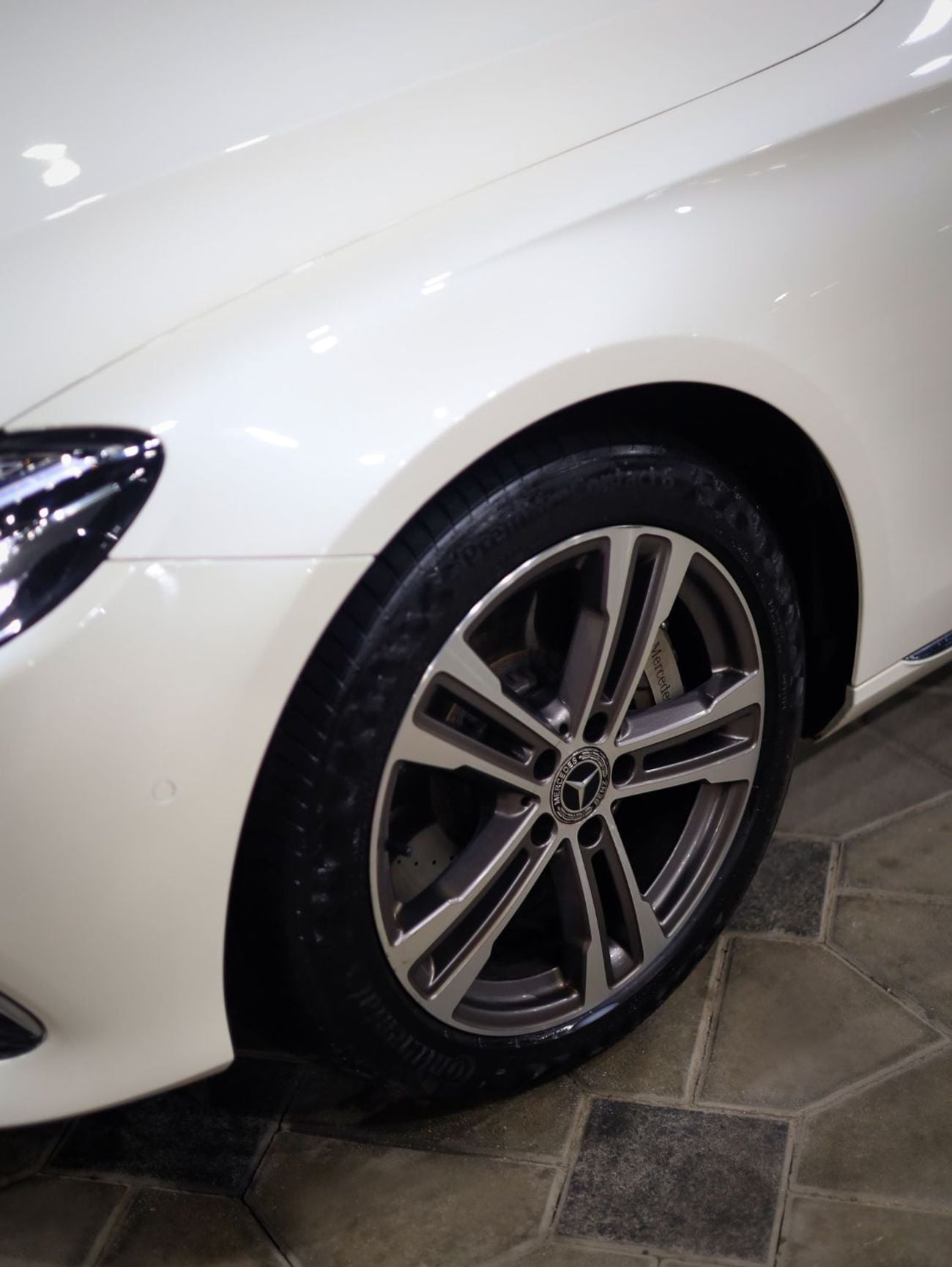 Mercedes Benz E400 STANDARD