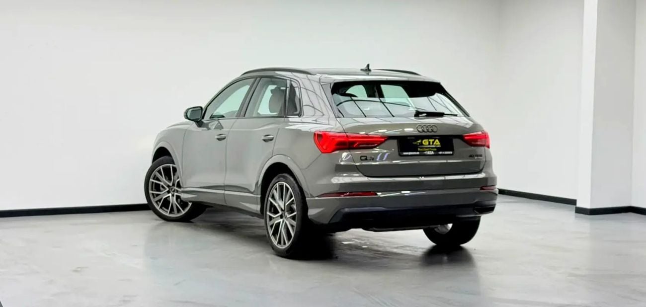Audi Q3 40 TFSI Quattro, Warranty + Service Pack, Very Low Km, Fully Loaded, GCC