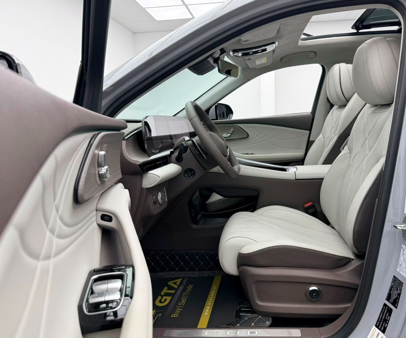 إكسيد RX PRESTIGE 2026 EXEED RX 400T Prestige, Agency Warranty+Full Service History, GCC Specs.