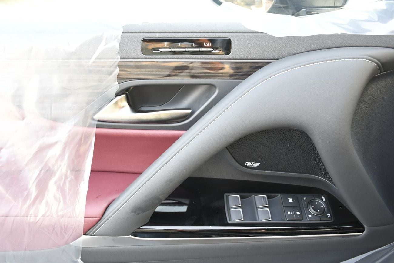 Lexus LX700h SIGNATURE 3.5L Radar, Head-Up Display, BSM & Mark Levinson 22´ alloy wheels