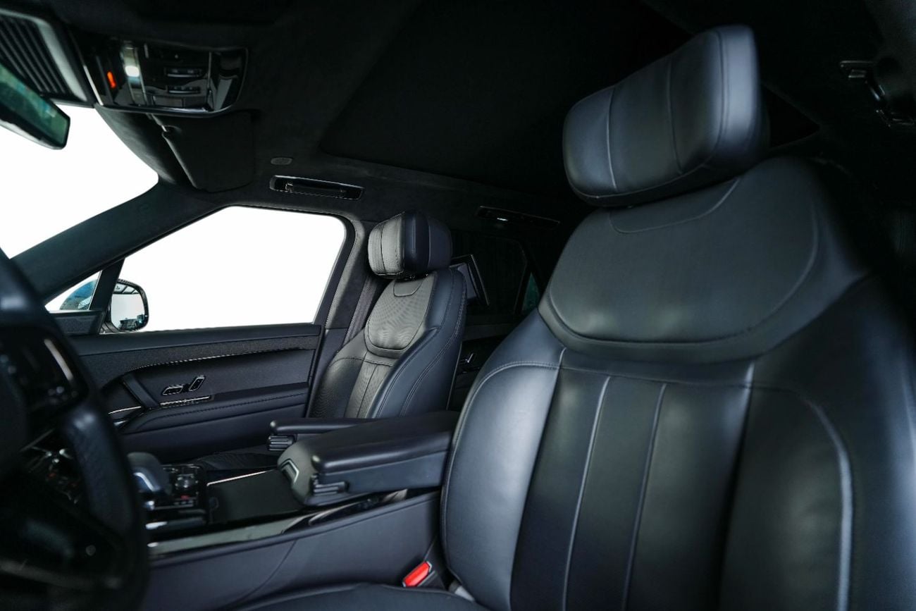 Land Rover Range Rover Sport AUTOBIOGRAPHY P530 -Luxury SUV-Rear Seat Entertainment