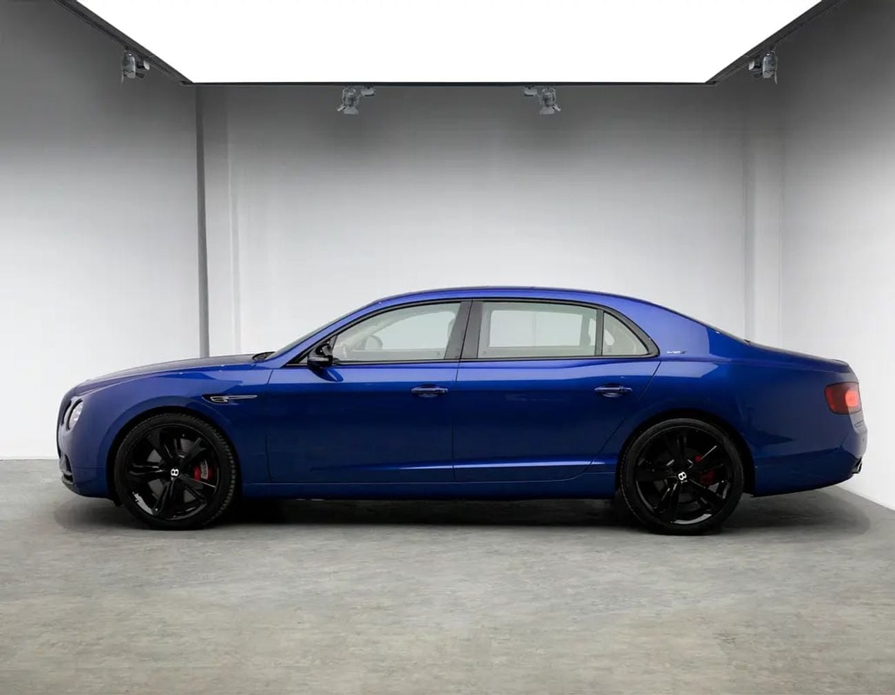 Bentley Flying Spur W12 Rare W12 • Full Service History • 6.0L W12 S • GCC Specs