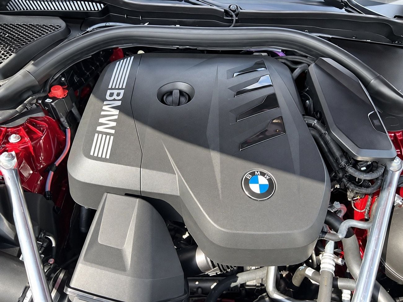 بي أم دبليو 530i M SPORT PRO سيارة سيدان جديدة