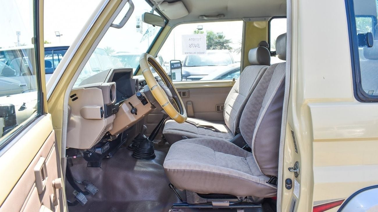Toyota Land Cruiser 70