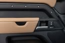 Land Rover Defender 110 X-DYNAMIC SE P300