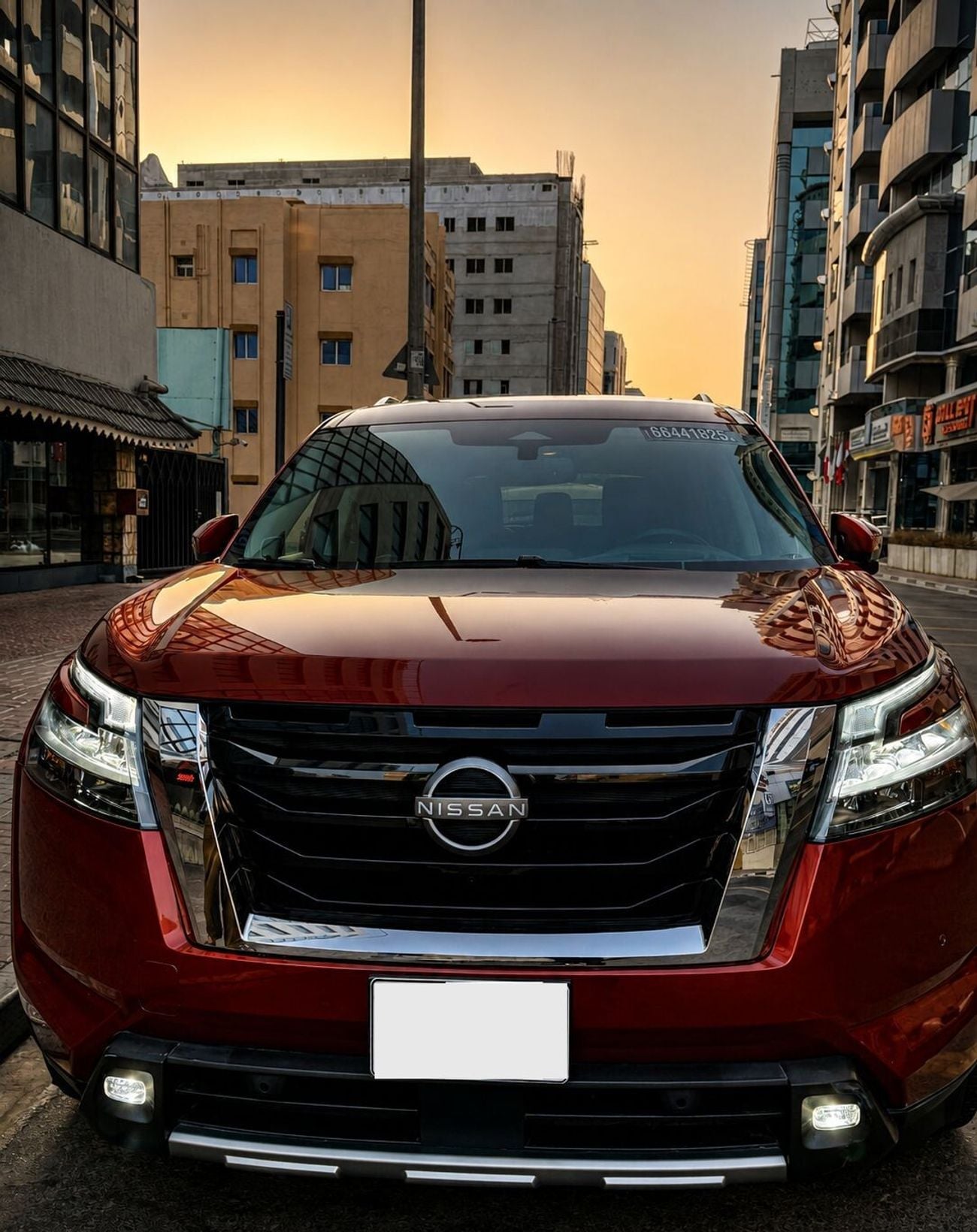 Nissan Pathfinder PLATINUM