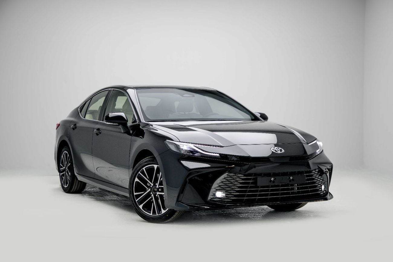 Toyota Camry GLE 2.5L - Netural Black Inside Formage | Export Only