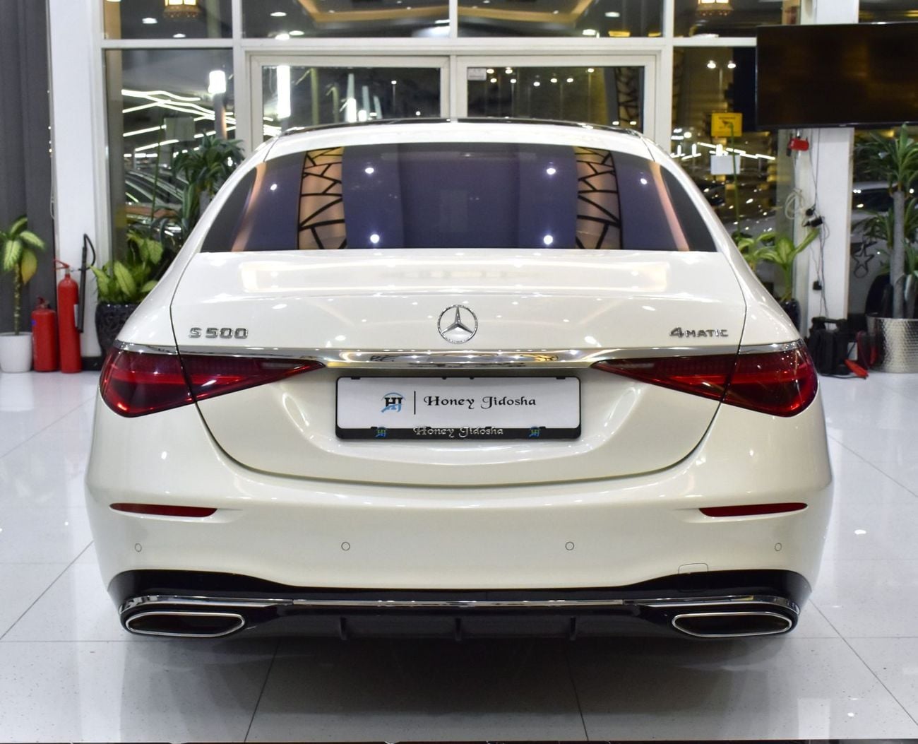 Mercedes Benz S500 4MATIC L EXCELLENT DEAL for our Mercedes Benz S500 4Matic ( 2021 Model ) in White Color GCC Specs