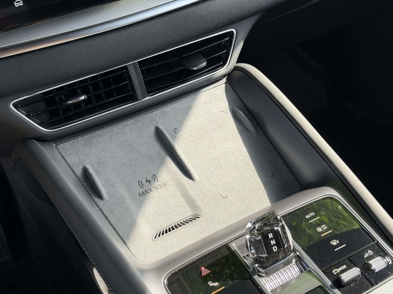 BYD Sealion 7 PREMIUM (L · None - Electric Cyl · Automatic · Electric · SUV/Crossover · Rear Wheel Drive · 5 Seats · 5 Door)