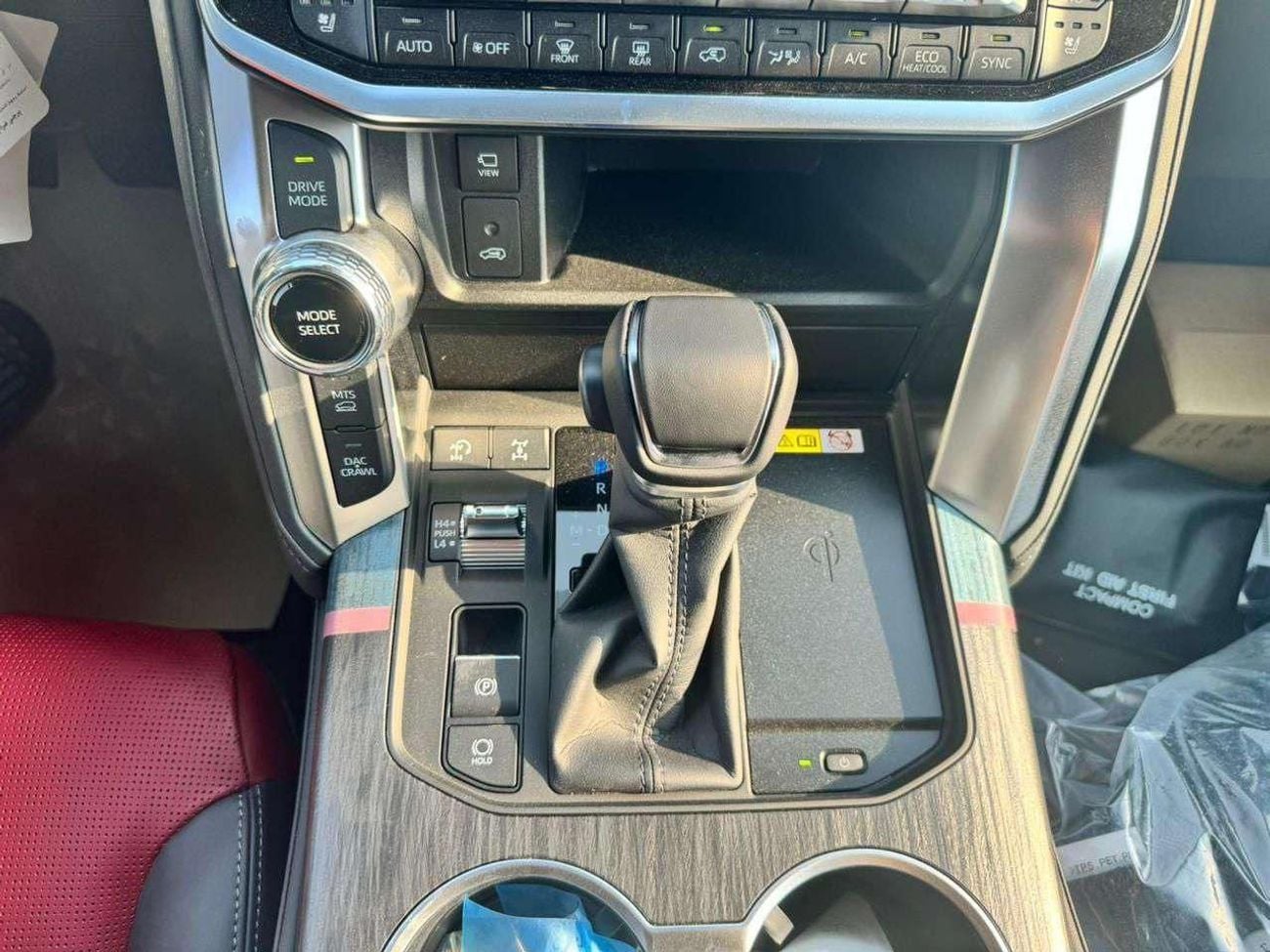 Toyota Land Cruiser VXR 3.5L 4WD SUV 2026