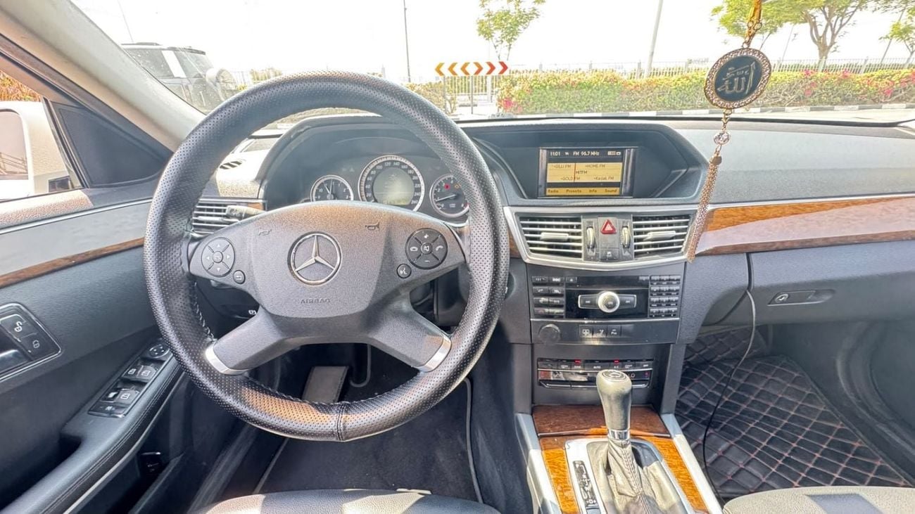 مرسيدس بنز E200 مجلس التعاون الخليجي في حالة جيدة