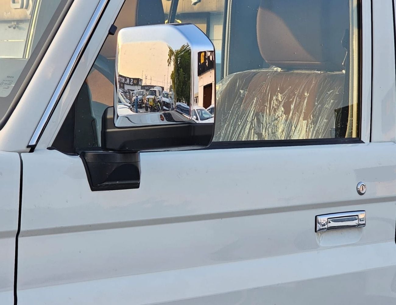 Toyota Land Cruiser 70 LC76 LX HARDTOP 5DOOR || 4.0L PETOL A/T 4WD | RADAR | DIFF-LOCK | FULL OPTION (CODE # 76PAFRE)