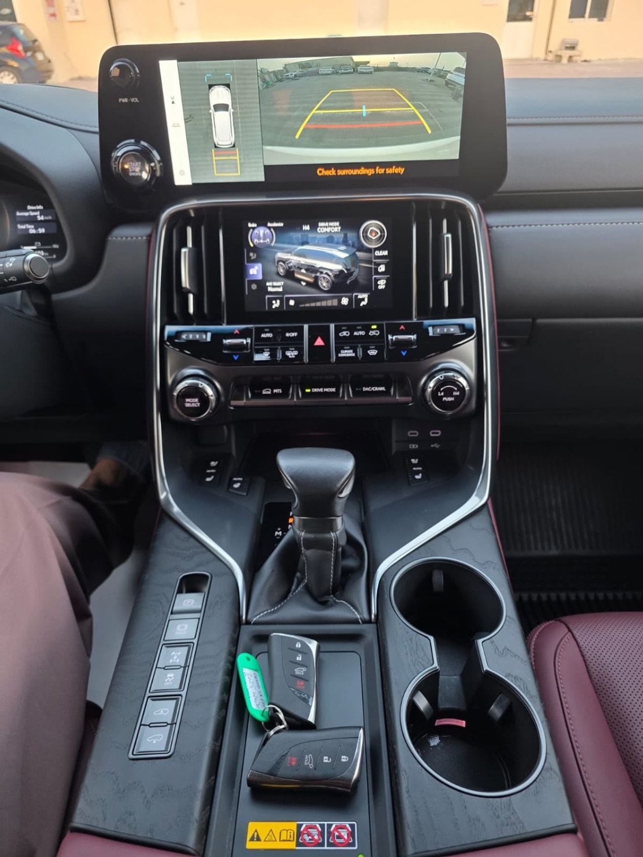 Lexus LX600 SIGNATURE