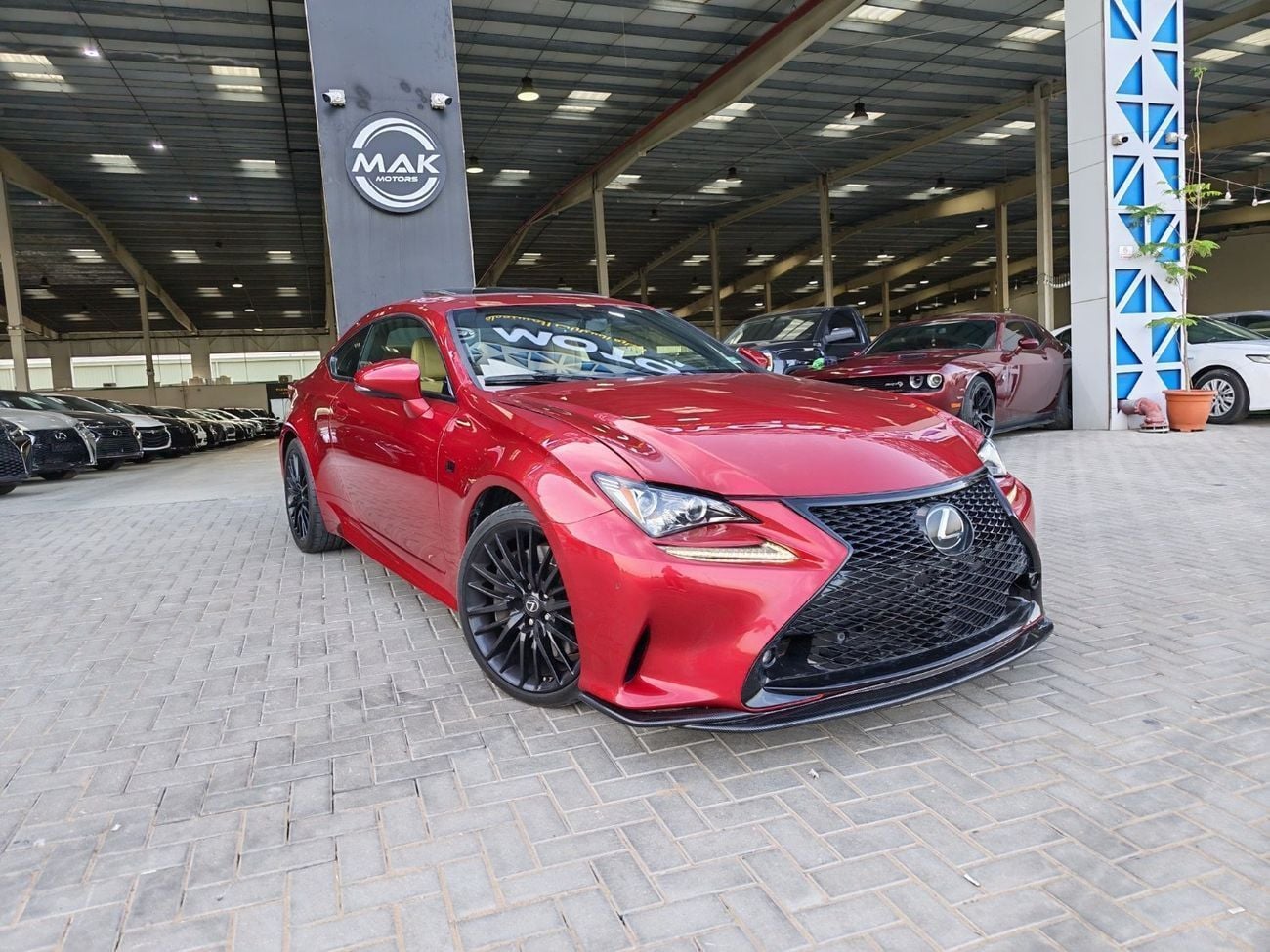 Lexus RC350 F sport 3.5L V6 / ELECTRONIC CLUSTER / COOLING AND HEATING SEATS / MOUSE / BIG SCREEN