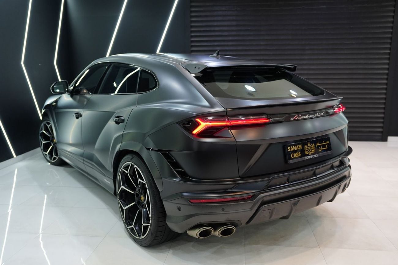 Lamborghini Urus PERFORMANTE 2024 Urus Performante, Full Carbon Pack, Rear Entertainment, Akrapovic Exhaust, Dealer Warr + Serv!!