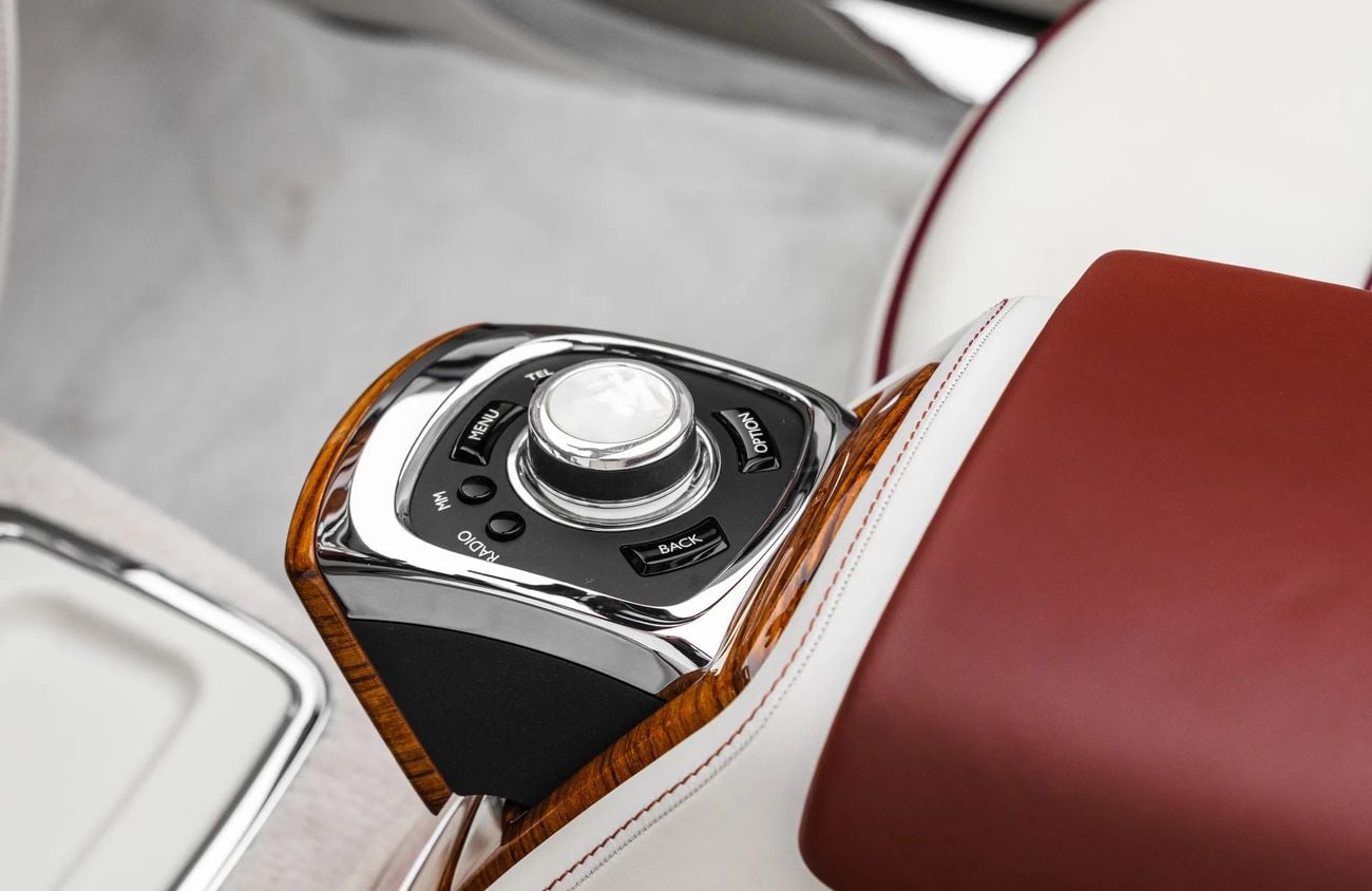 Rolls Royce Phantom 6.75L V12 Twin-Turbocharged Engine